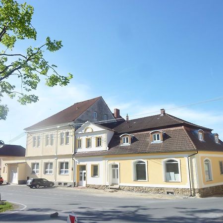 Guest House U Zlateho Jelena Žinkovy Zewnętrze zdjęcie