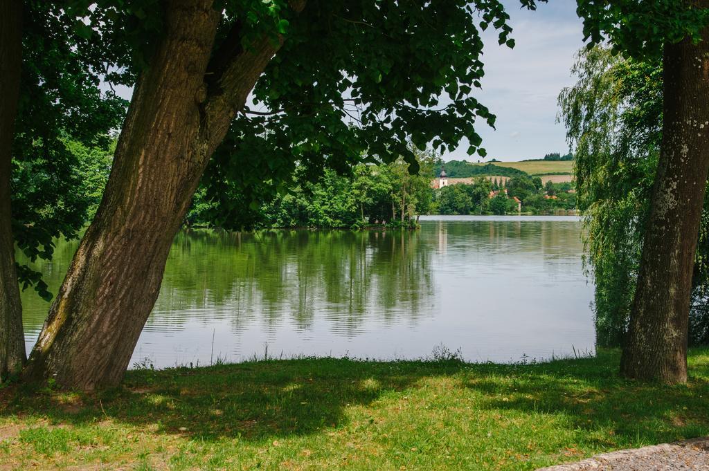 Guest House U Zlateho Jelena Žinkovy Zewnętrze zdjęcie